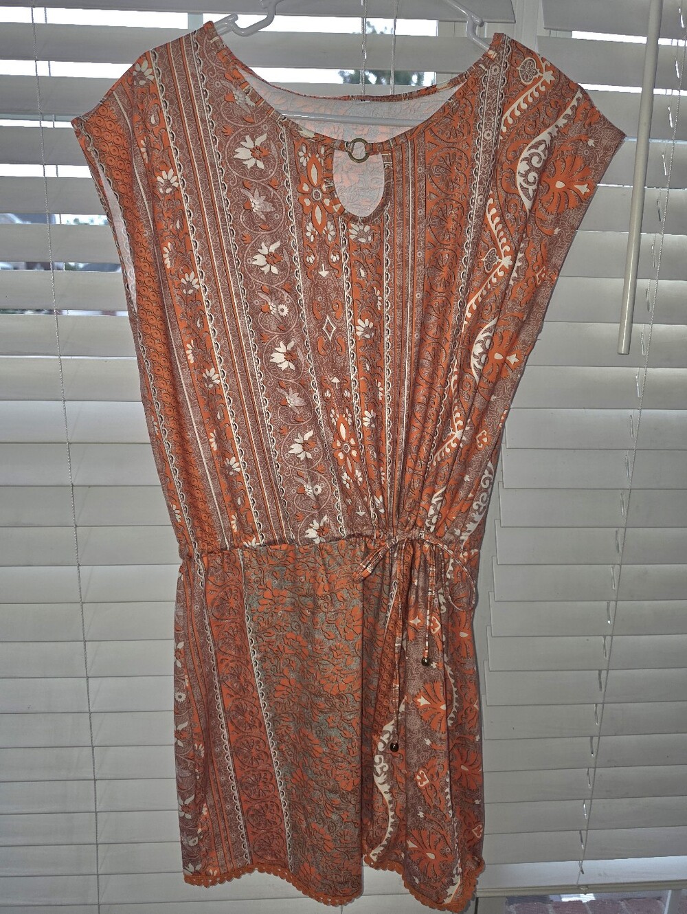 #2630, Boho Rust Paisley Keyhole Tie-Waist Mini Dress (Size Medium)